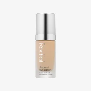 Diamond foundation - Available In 9 shades - UNBOXED