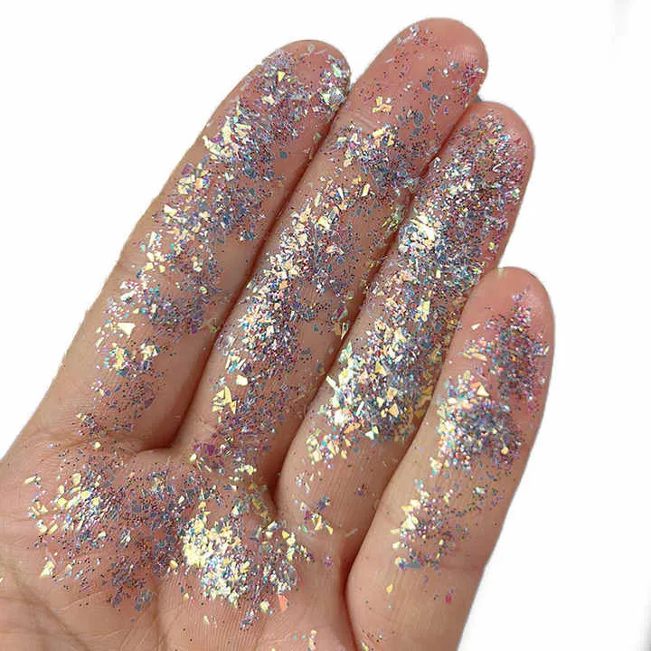 Multi-chrome eyeshadow in rainbow candy glitter colors ظلال عيون متعددة الكروم بألوان قوس قزح حلوى لامعة